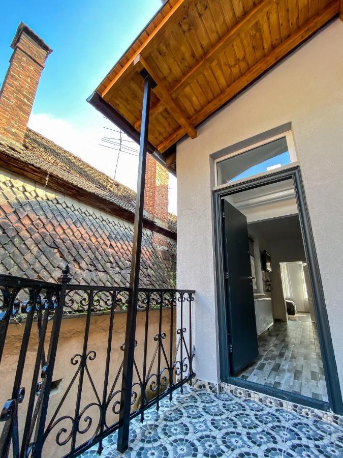 Studio 5 Braşov Buitenkant foto
