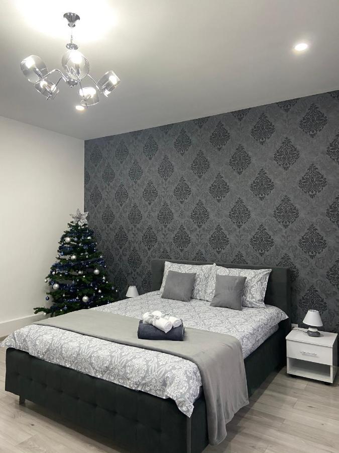 Studio 5 Braşov Buitenkant foto